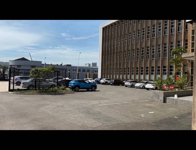 760M² OFFICE TO LET IN CONGELLA